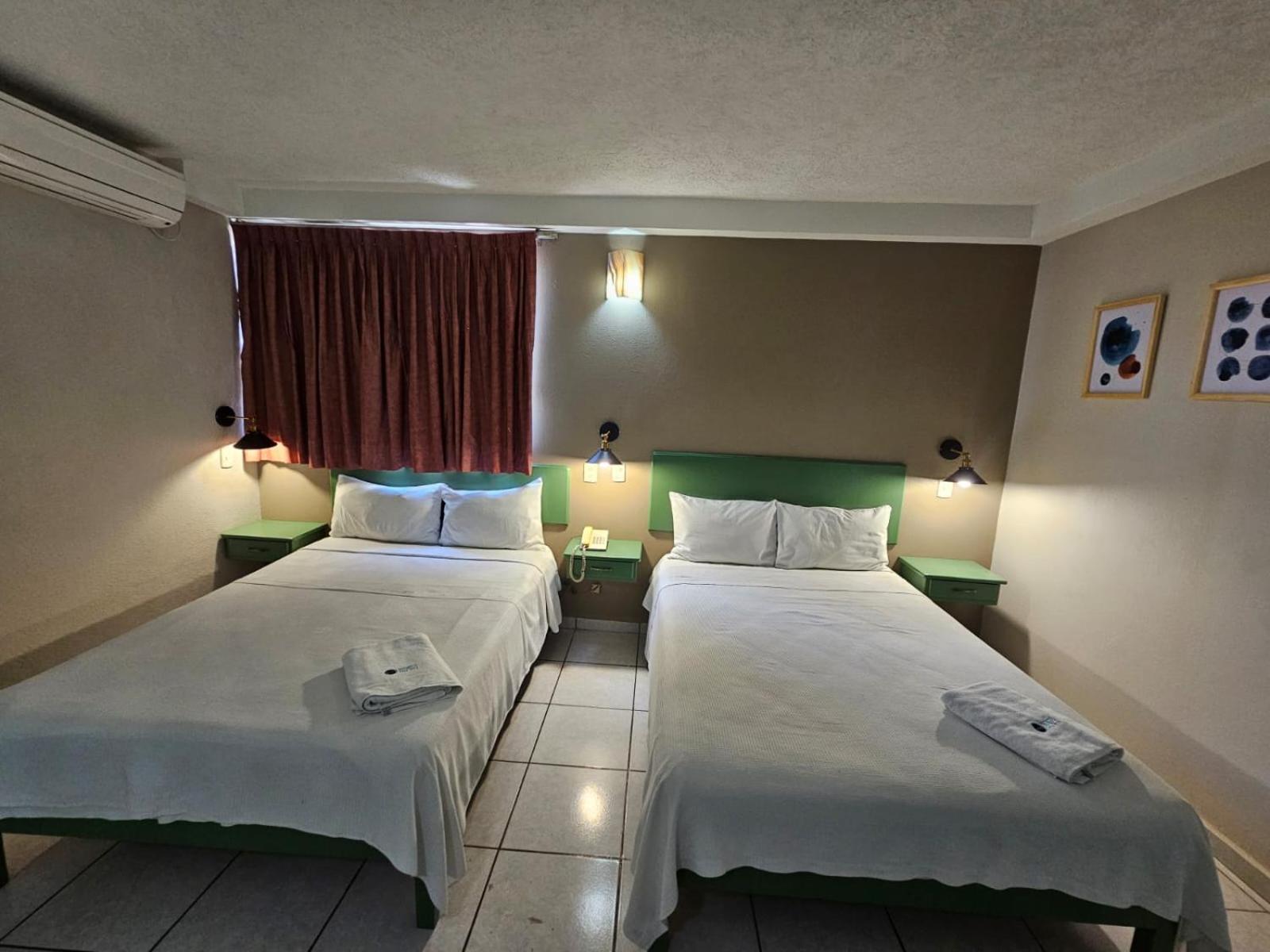 Hotel Punto Poza Rica Exteriör bild